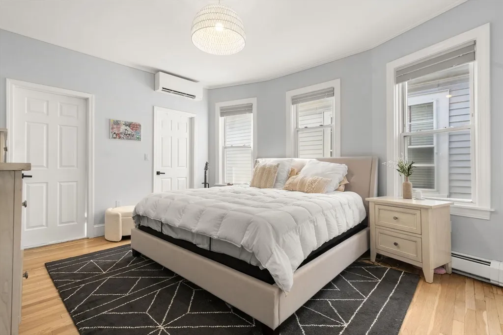 118 Franklin St, Brookline Village