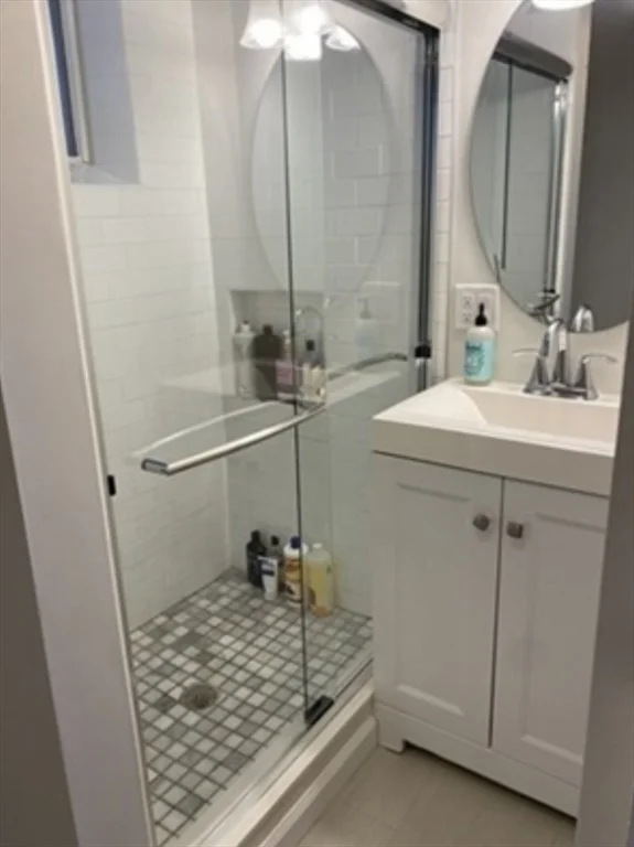 15 Campbell Rd, Arlington