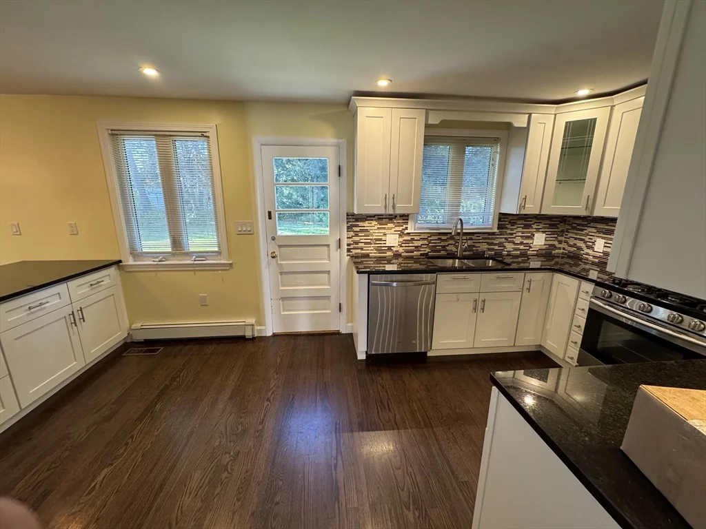 793 Dedham St, Newton