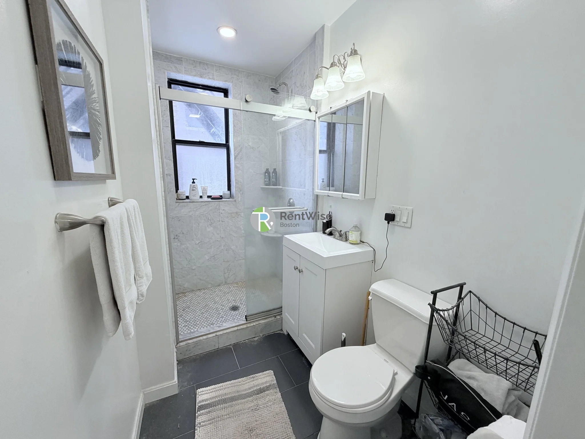 11 Queensberry St, Fenway