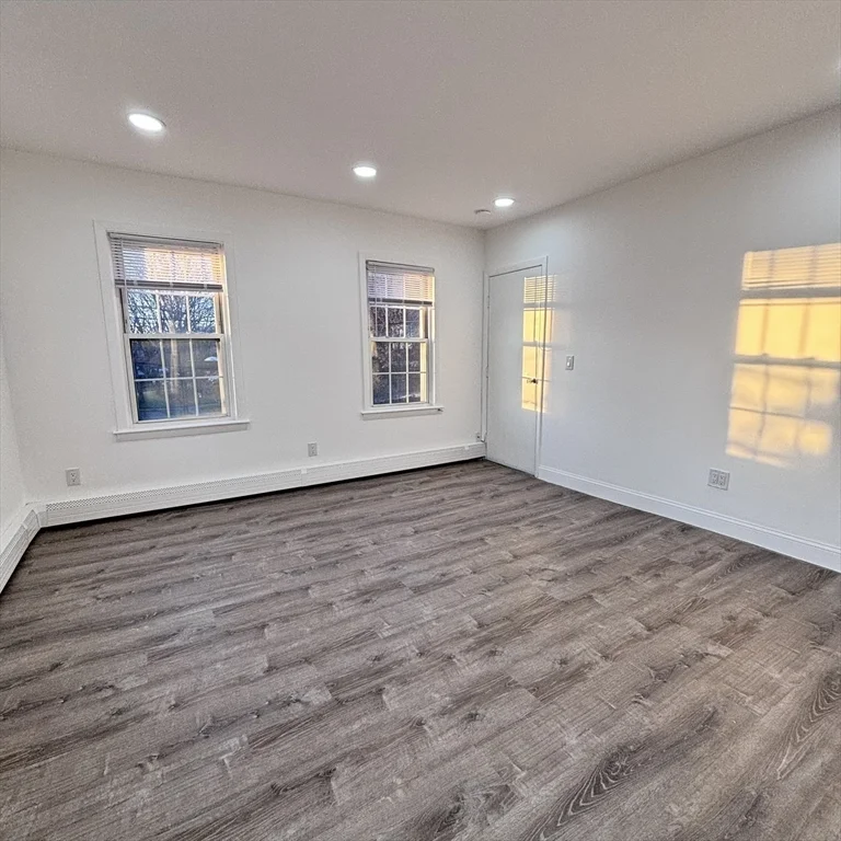 12 Pine St, Attleboro