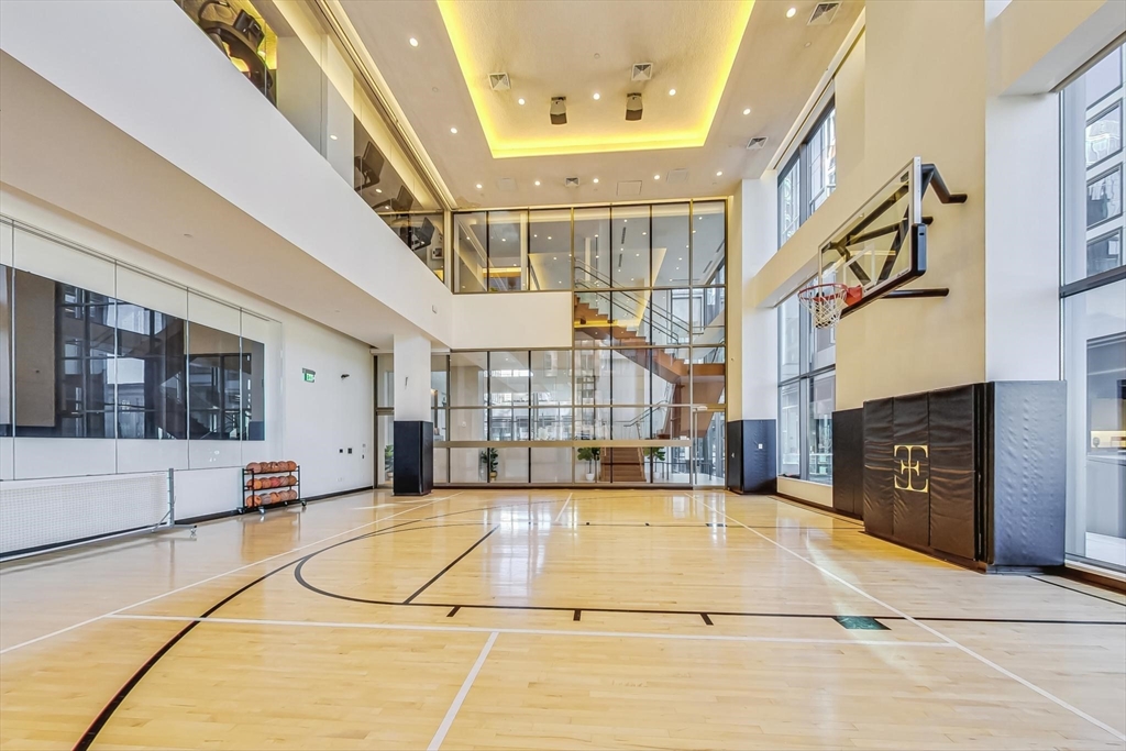 135 Seaport Blvd, Seaport District