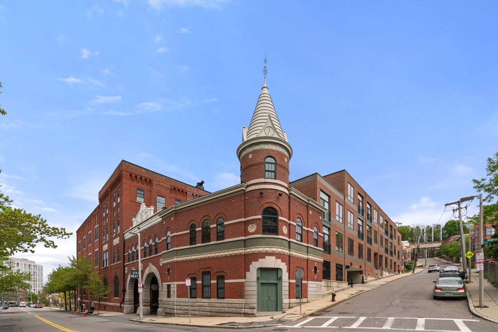 251 Heath St, Jamaica Plain