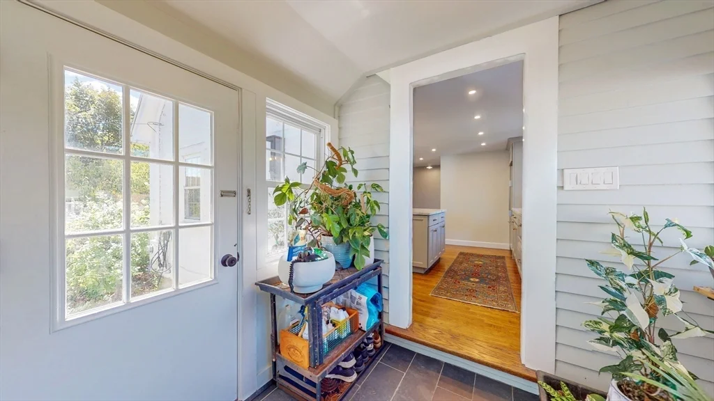 49 Ripley Rd, Medford