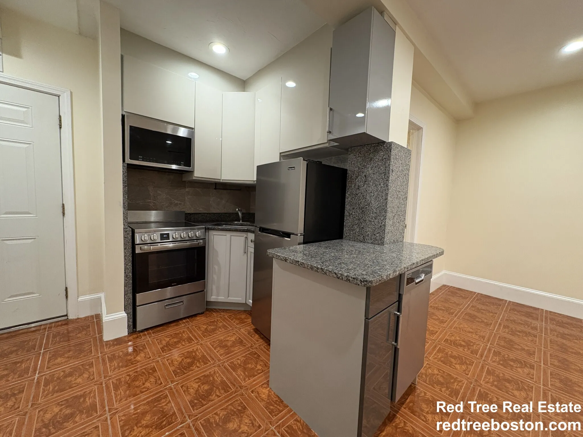 69 Babcock St, North Brookline