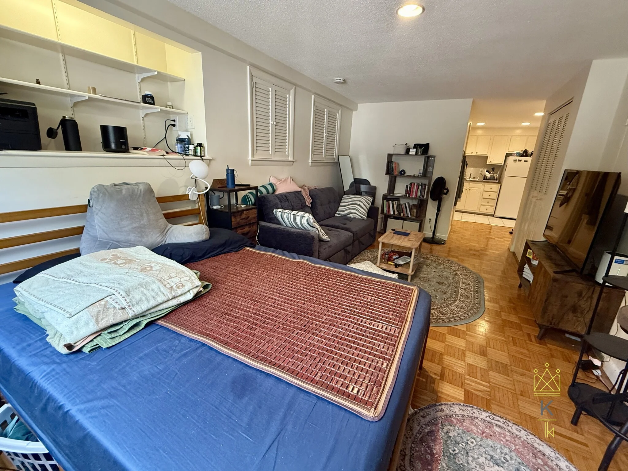 81 Green St, North Brookline