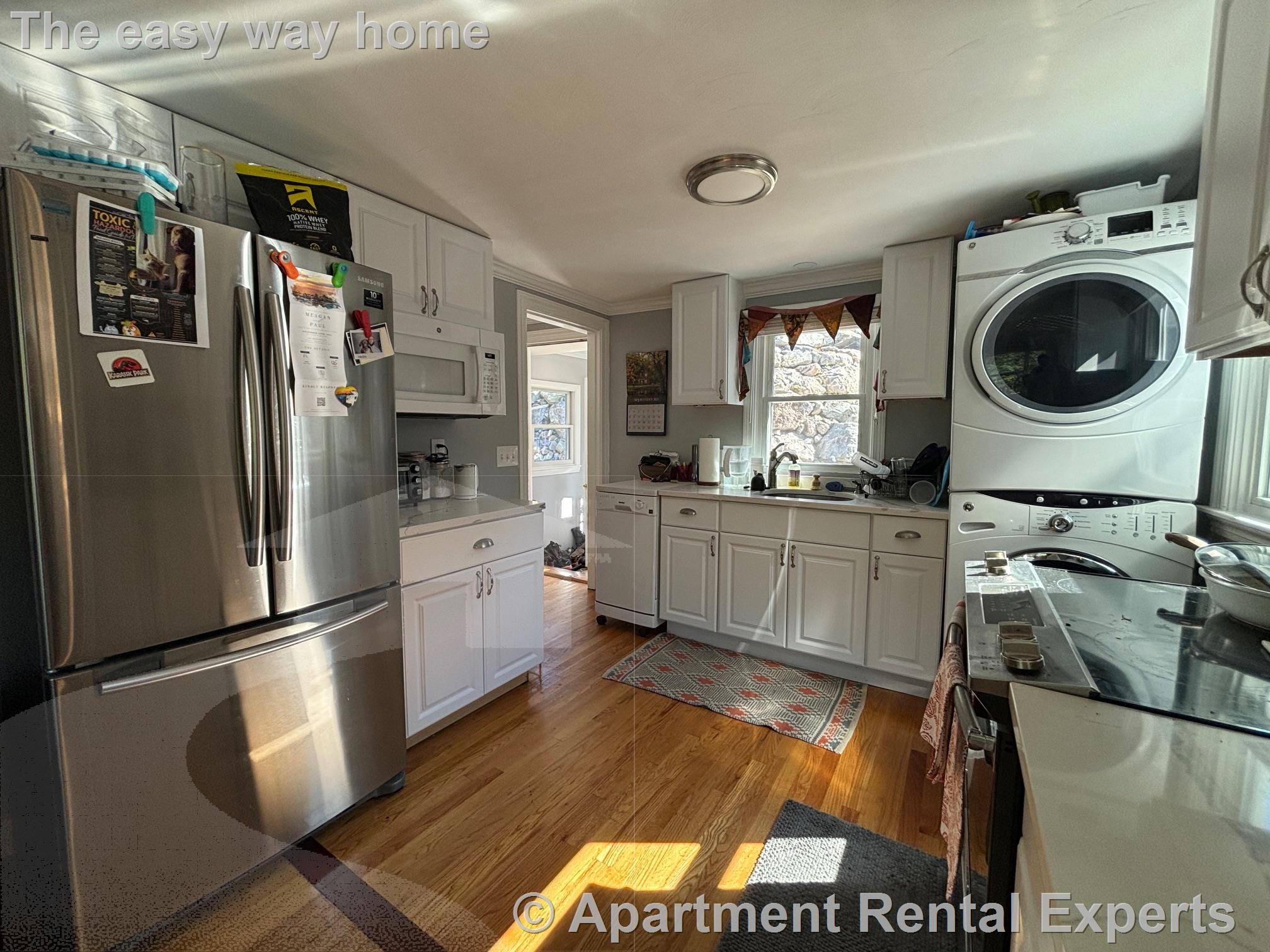 768 Main St, Wakefield