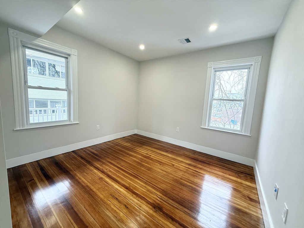 36 Raven St, Dorchester