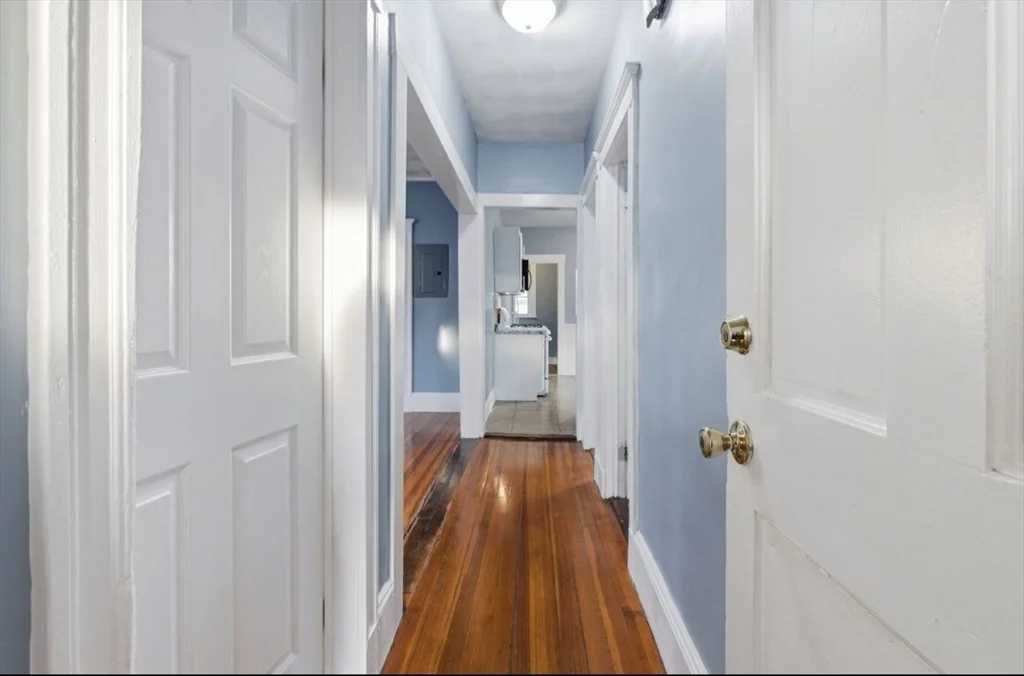 20 Leslie St, Dorchester