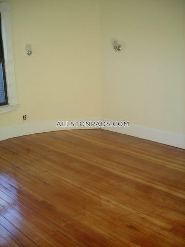 4 bed, 2 bath apartment for rent at 235.5 Harvard Ave Unit 5, Allston — photo 2 of 52