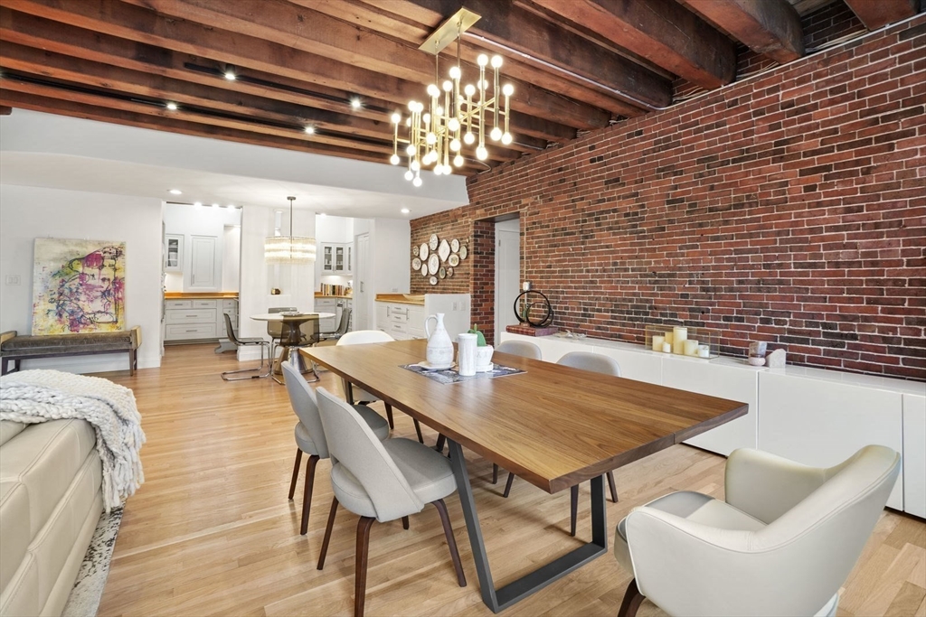 28-32 Atlantic Ave, Waterfront