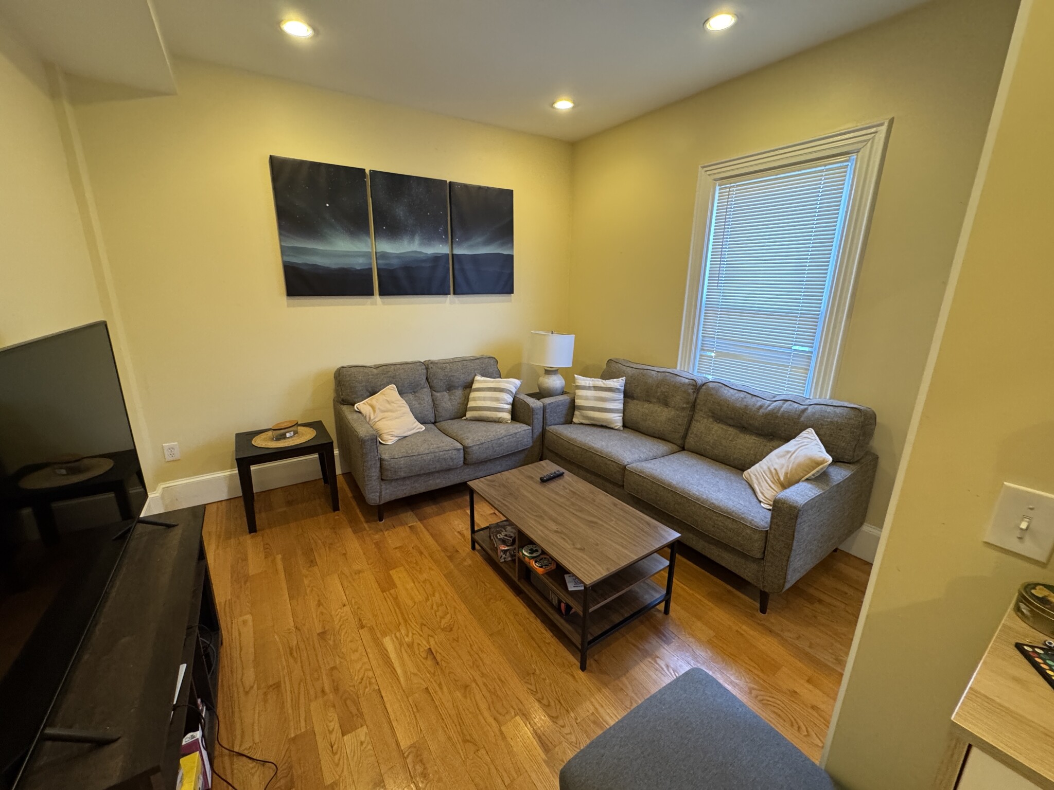 208 Holland St, Teele Square