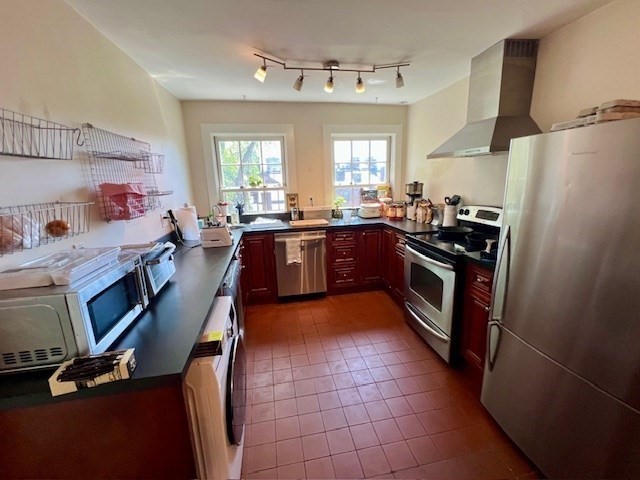 14 Chestnut St, Beacon Hill