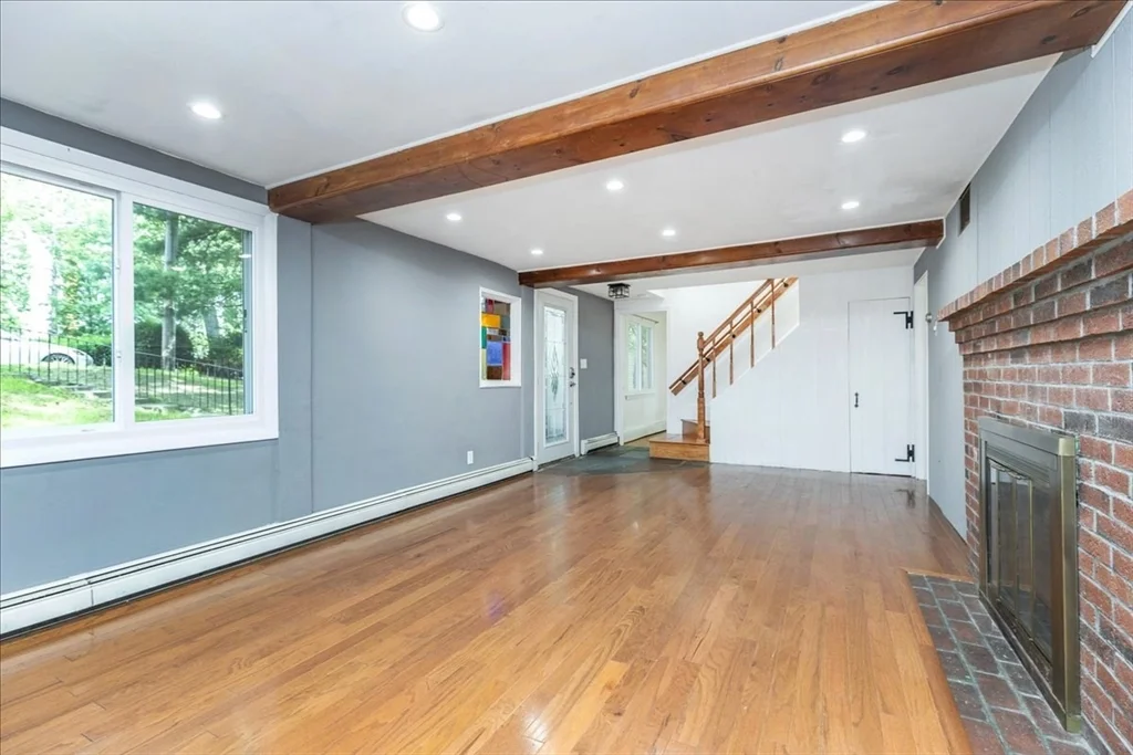 17 Boulder Rd, North Lexington