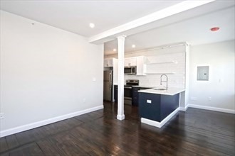 1504 Purchase, Center