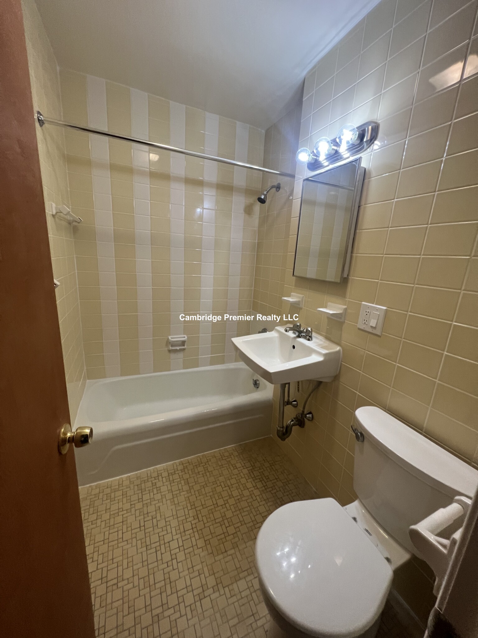 64 Brighton Ave, Brighton