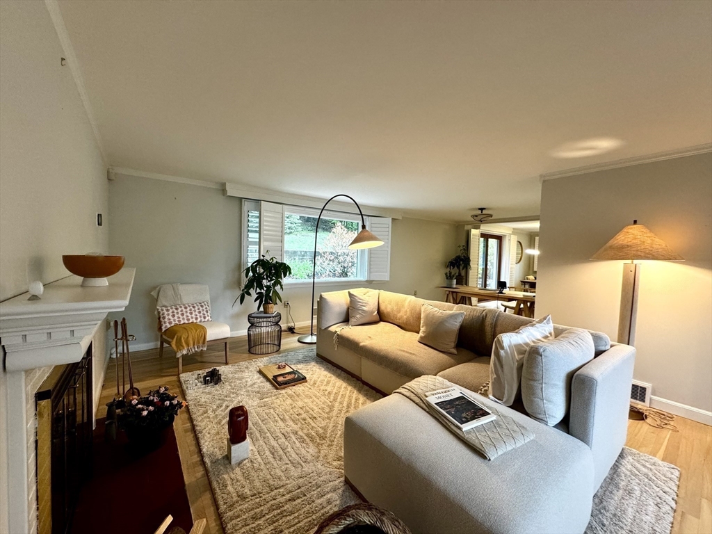 10 Winch Way, Natick