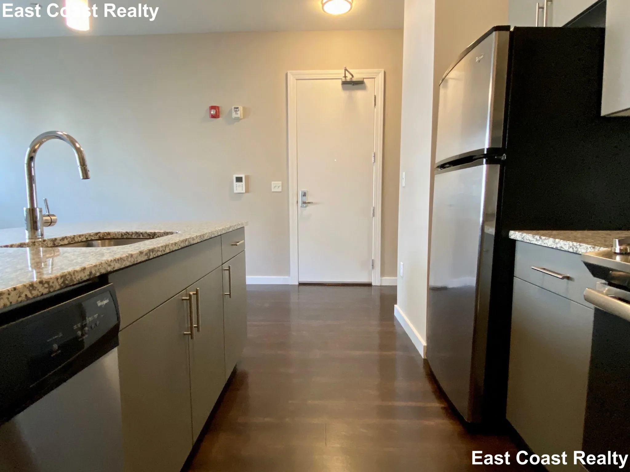 625 Mcgrath Highway, East Somerville