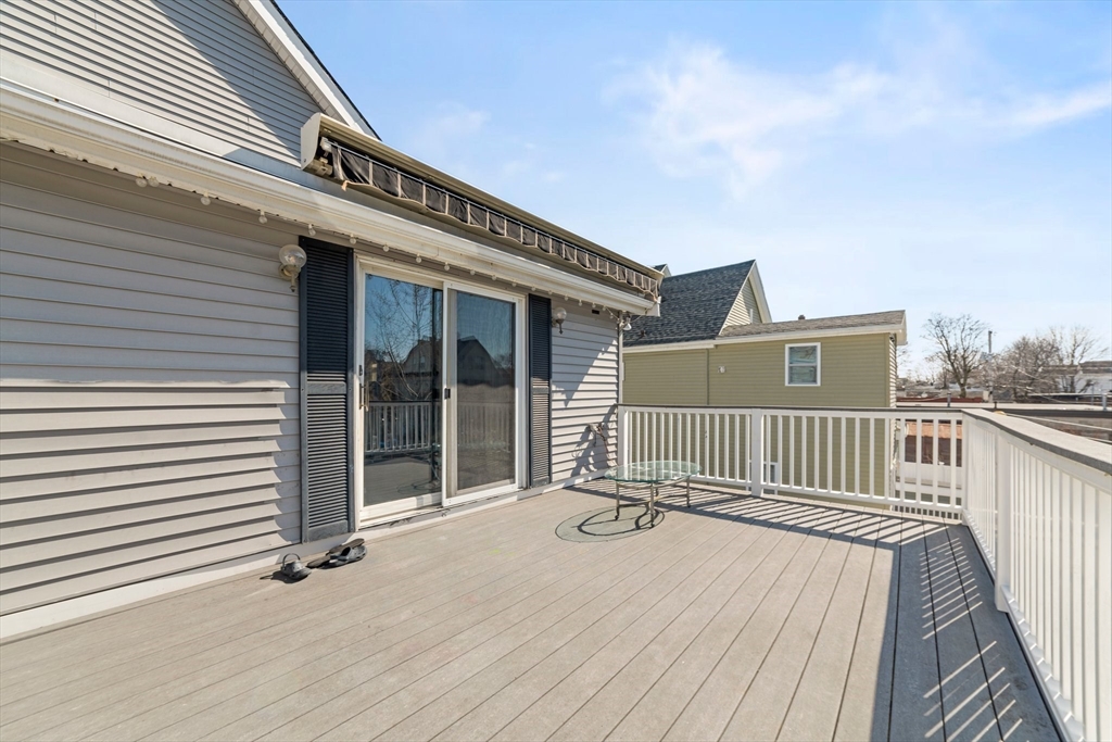 90 Florence St, Everett