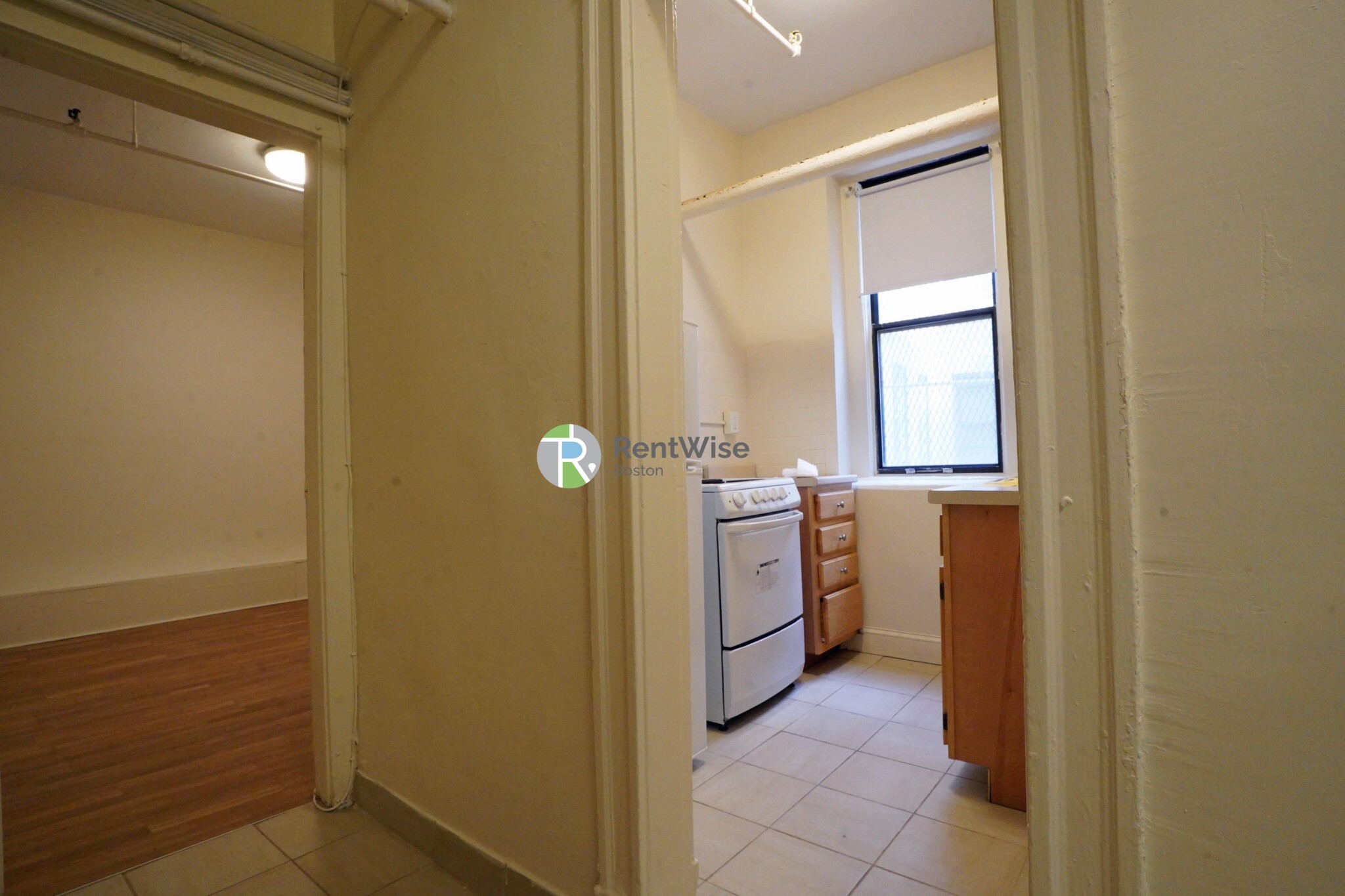 1144 Commonwealth Ave, North Brookline