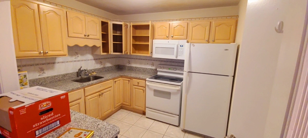 116 Spring St, West Roxbury