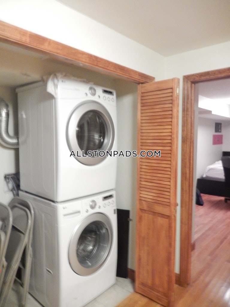 4 bed, 2 bath apartment for rent at 102 Allston St Unit 3.1, Allston — photo 11 of 15