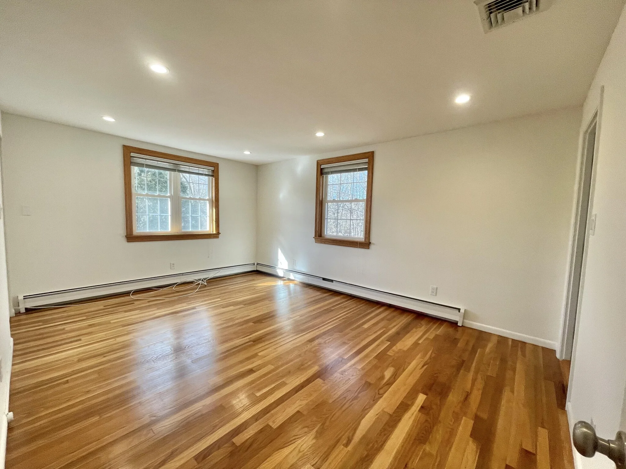 77 Louise, Chestnut Hill