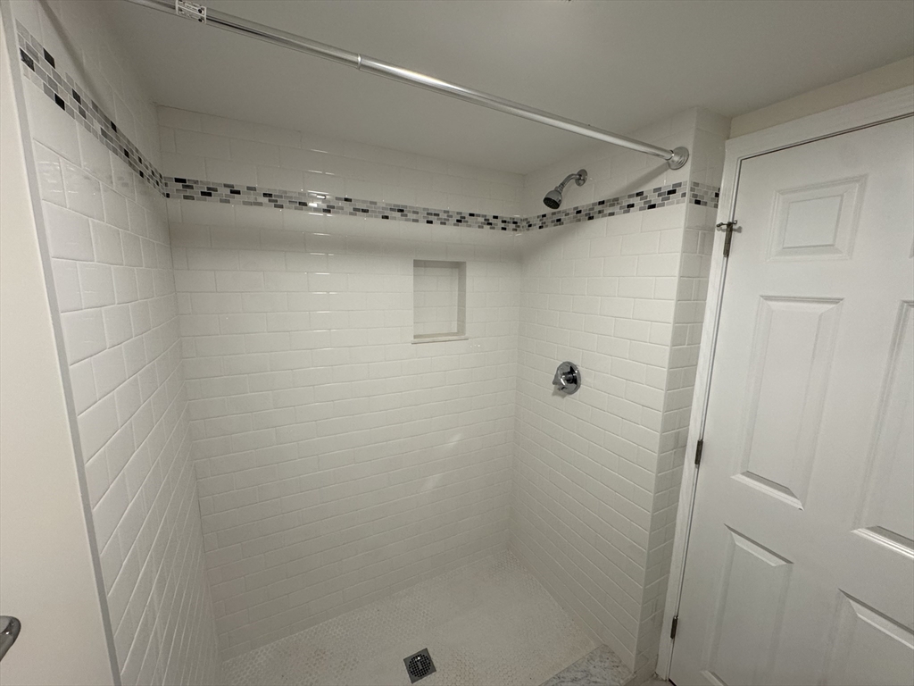 1725 Commonwealth Ave, Brighton