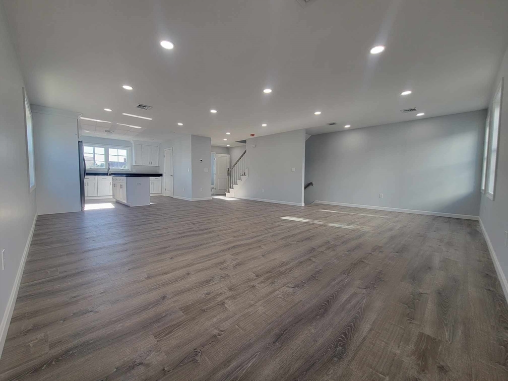 160 Franklin St, Fall River