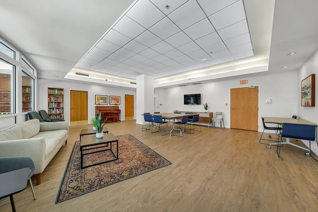 6 Canal Park, East Cambridge