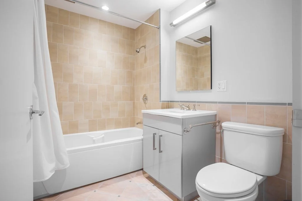 45 Province St, Midtown