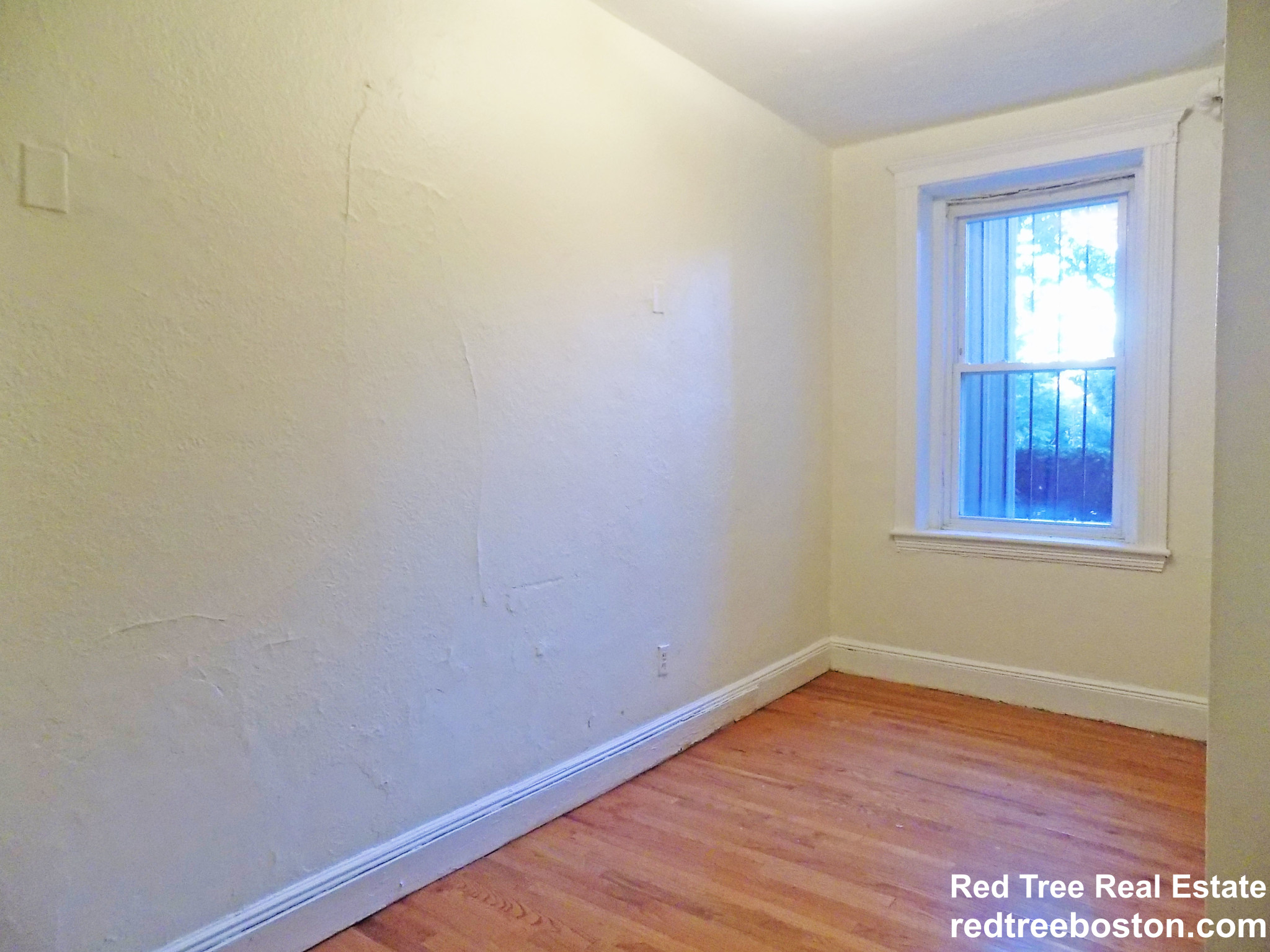 1810 Commonwealth Ave, Brighton