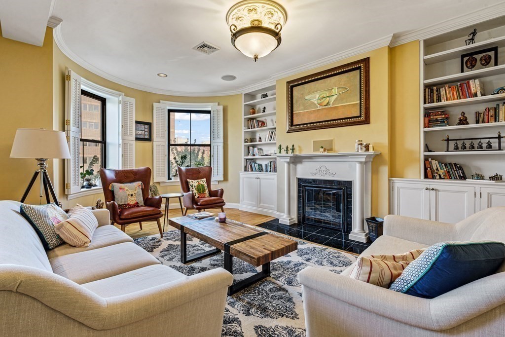 1690 Washington St, South End