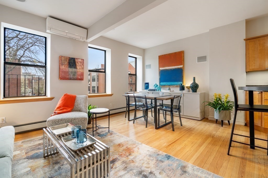 1 bed, 1 bath apartment for rent at 469 Shawmut Ave Unit 3, South End — photo 2 of 15