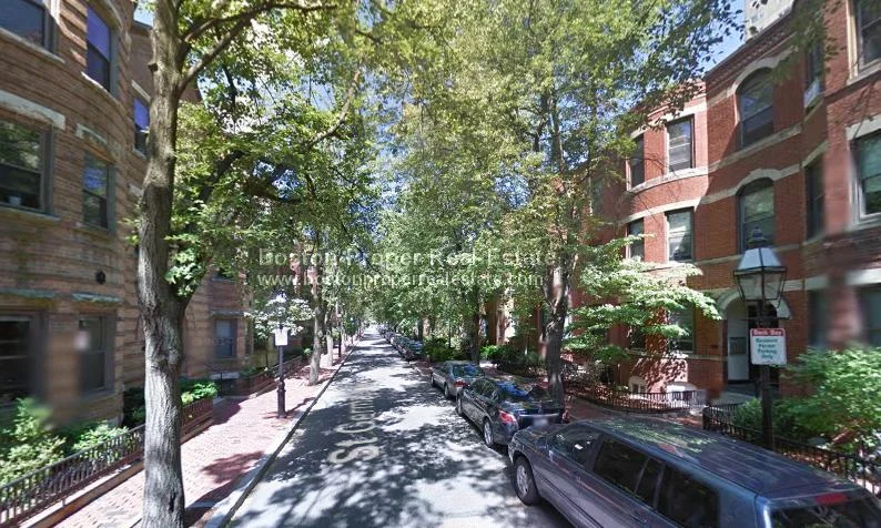 49 Saint Germain St, Back Bay