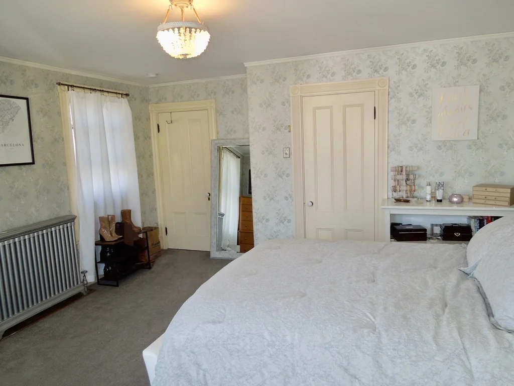 9 Brewster St, Plymouth