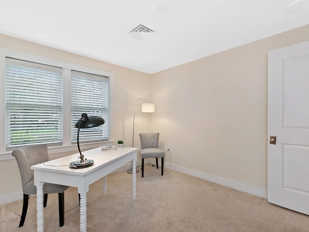 321 Hammond Pond Pkwy, Chestnut Hill