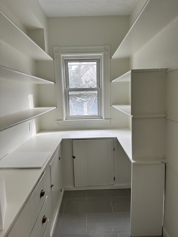 173 Everett St, Allston