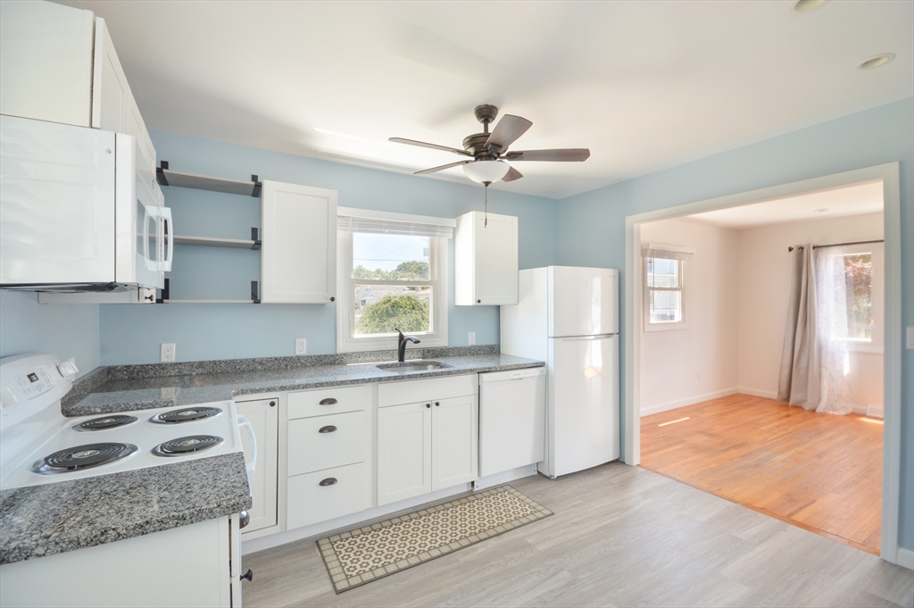 42 Buttonwood Rd, Bliss Corner