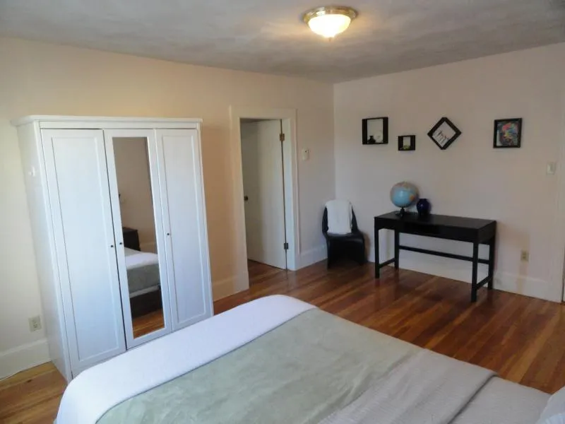 402 Highland Ave, Davis Square