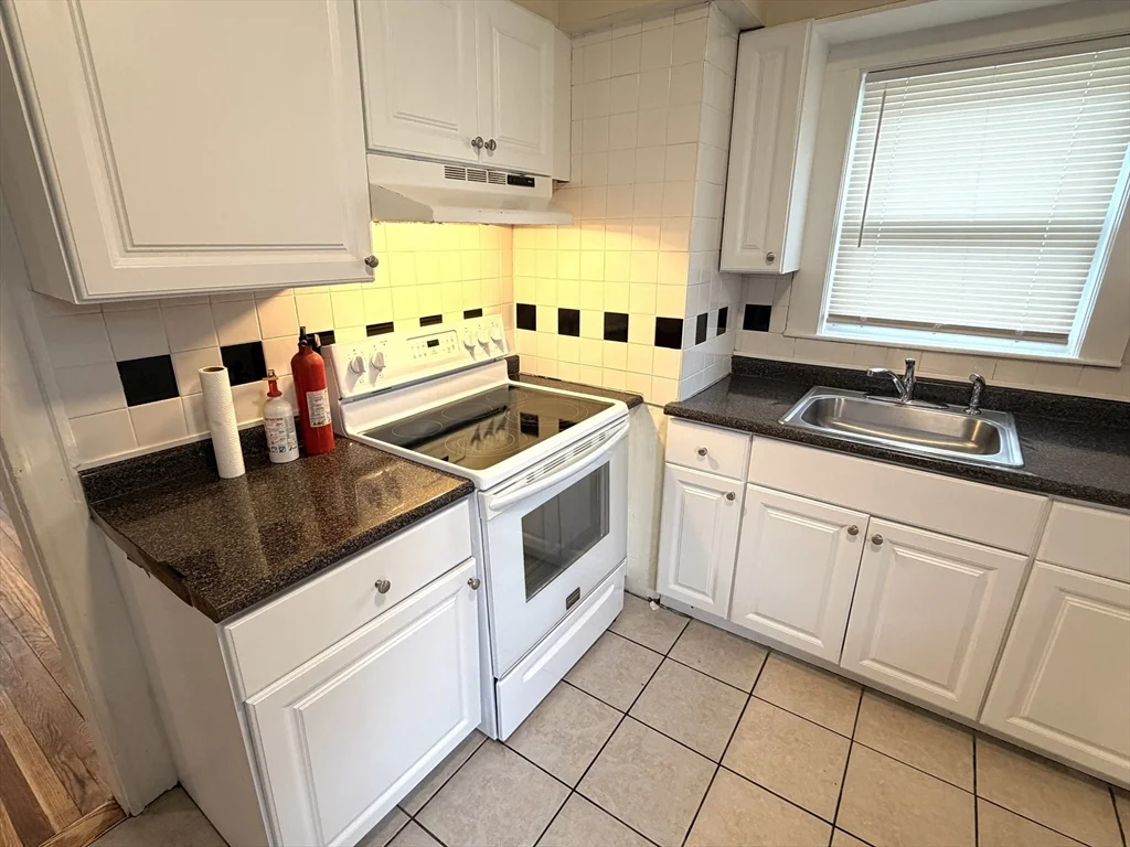 182 Princeton Ave, Waltham