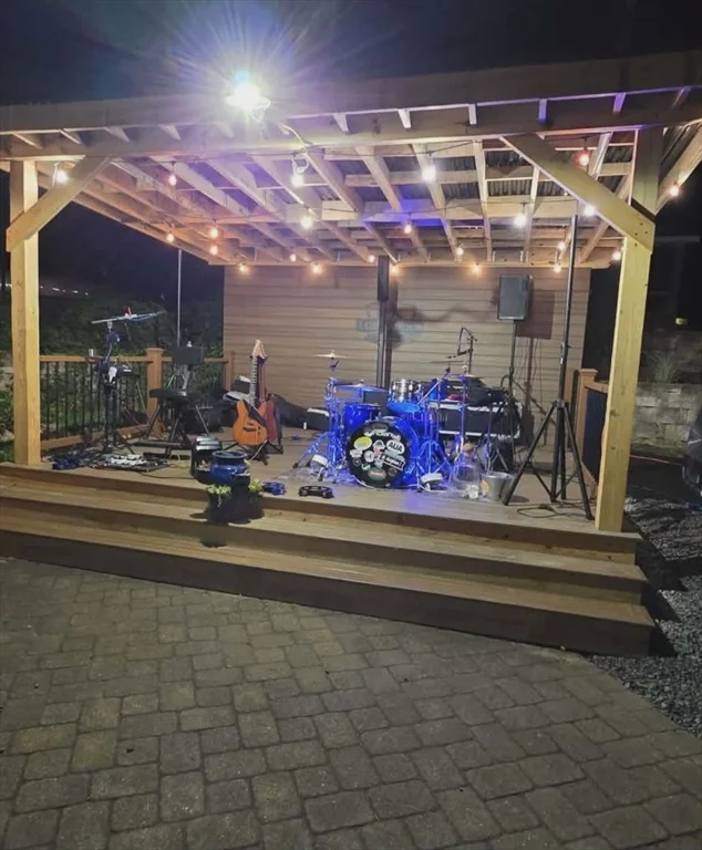 185 Cotuit Rd, Sandwich