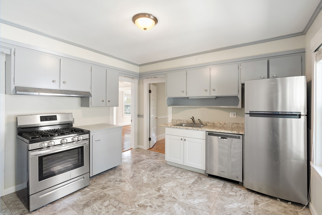 9-11 West St, Norwood