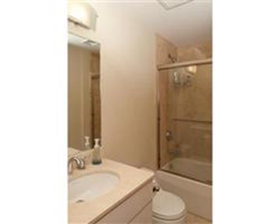 533 Cambridge St, Boston