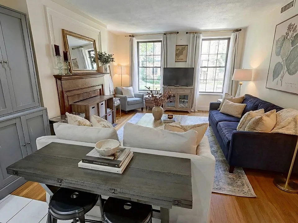 12 Dean Rd, Brookline