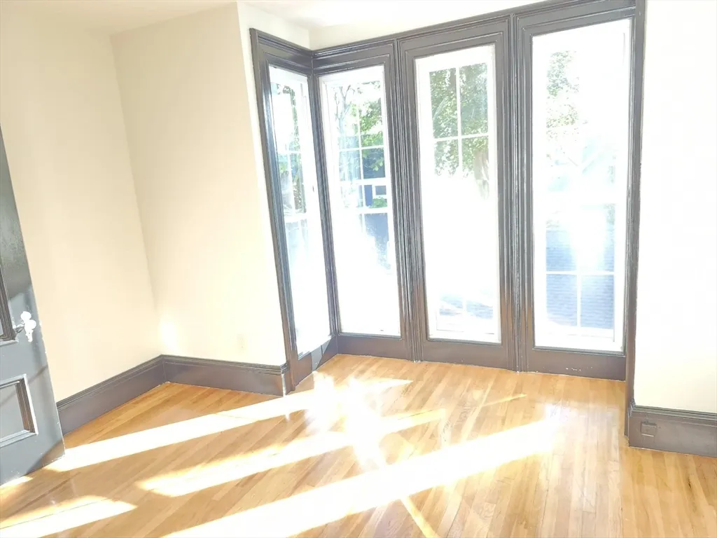 126 W Wyoming, Melrose