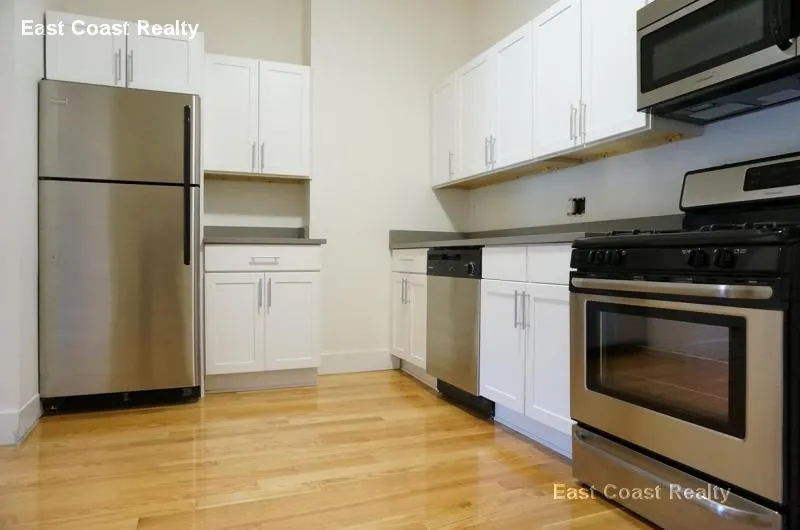 550 Massachusetts Ave, South End