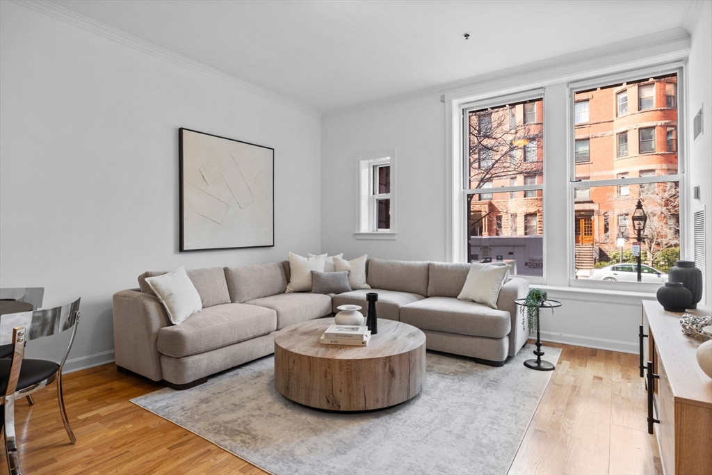 416 Marlborough St, Back Bay