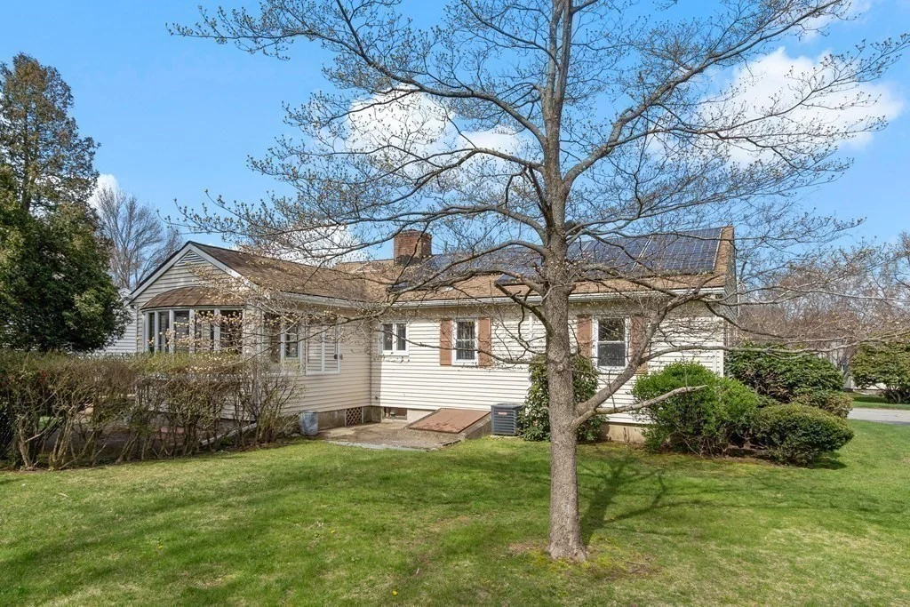 3 Melo Rd, Woburn