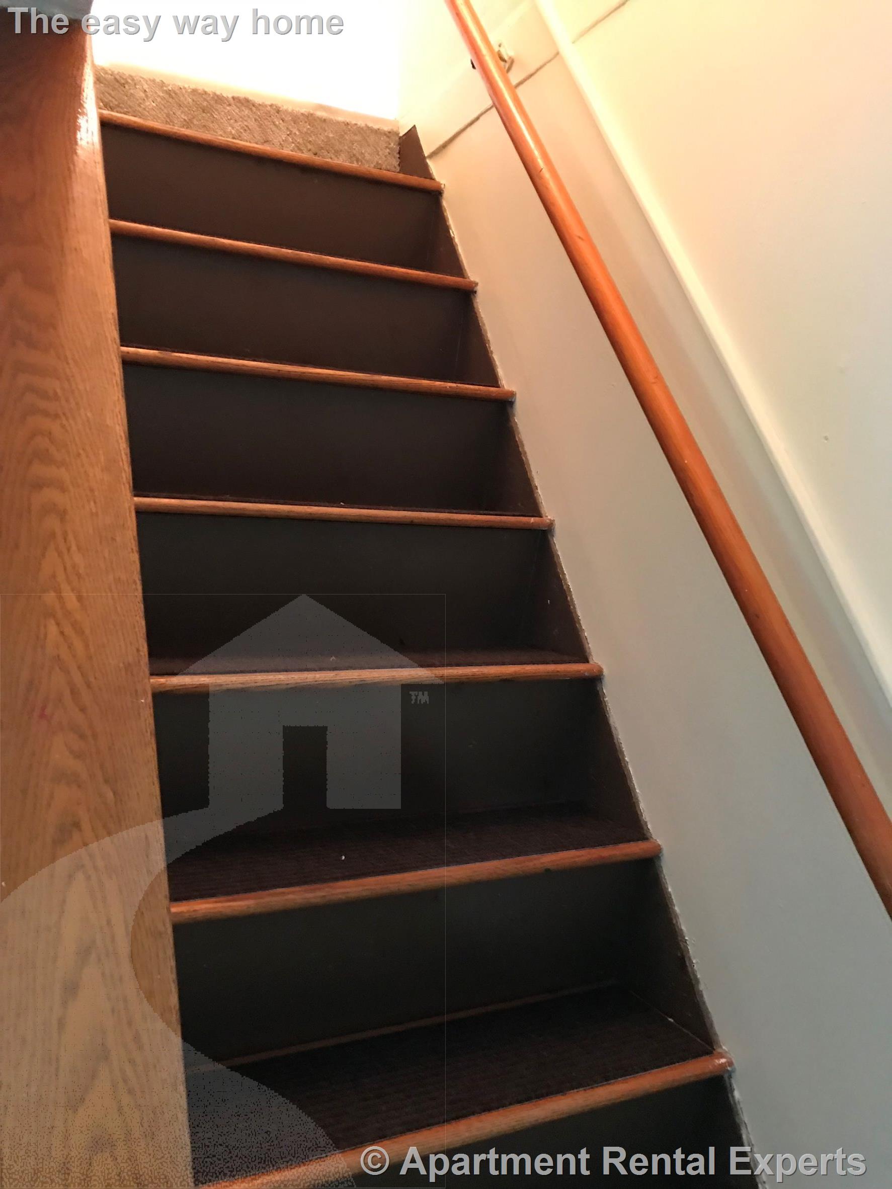 15 Auburn Ave, East Somerville